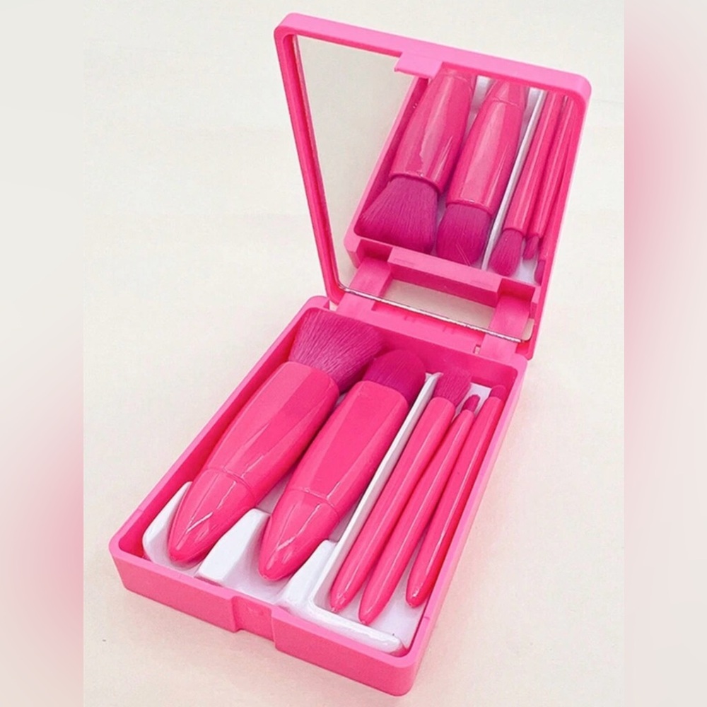 NEW Travel Makeup Brush Set in Hot Pink Case